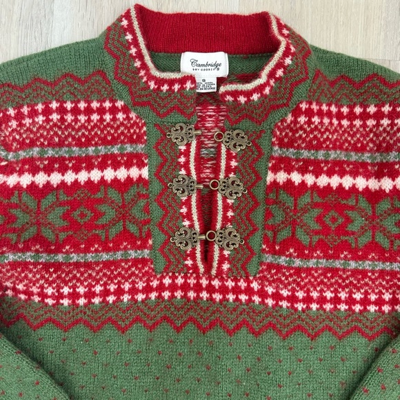 Cambridge Dry Goods Womens Red/Green Wool Snowflake Christmas Sweater. Size Sm - Picture 2 of 5